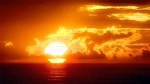amanecer en el mar