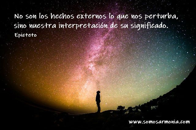 Deja de cargar tanto peso emocional a la espalda, libérate de las etiquetas